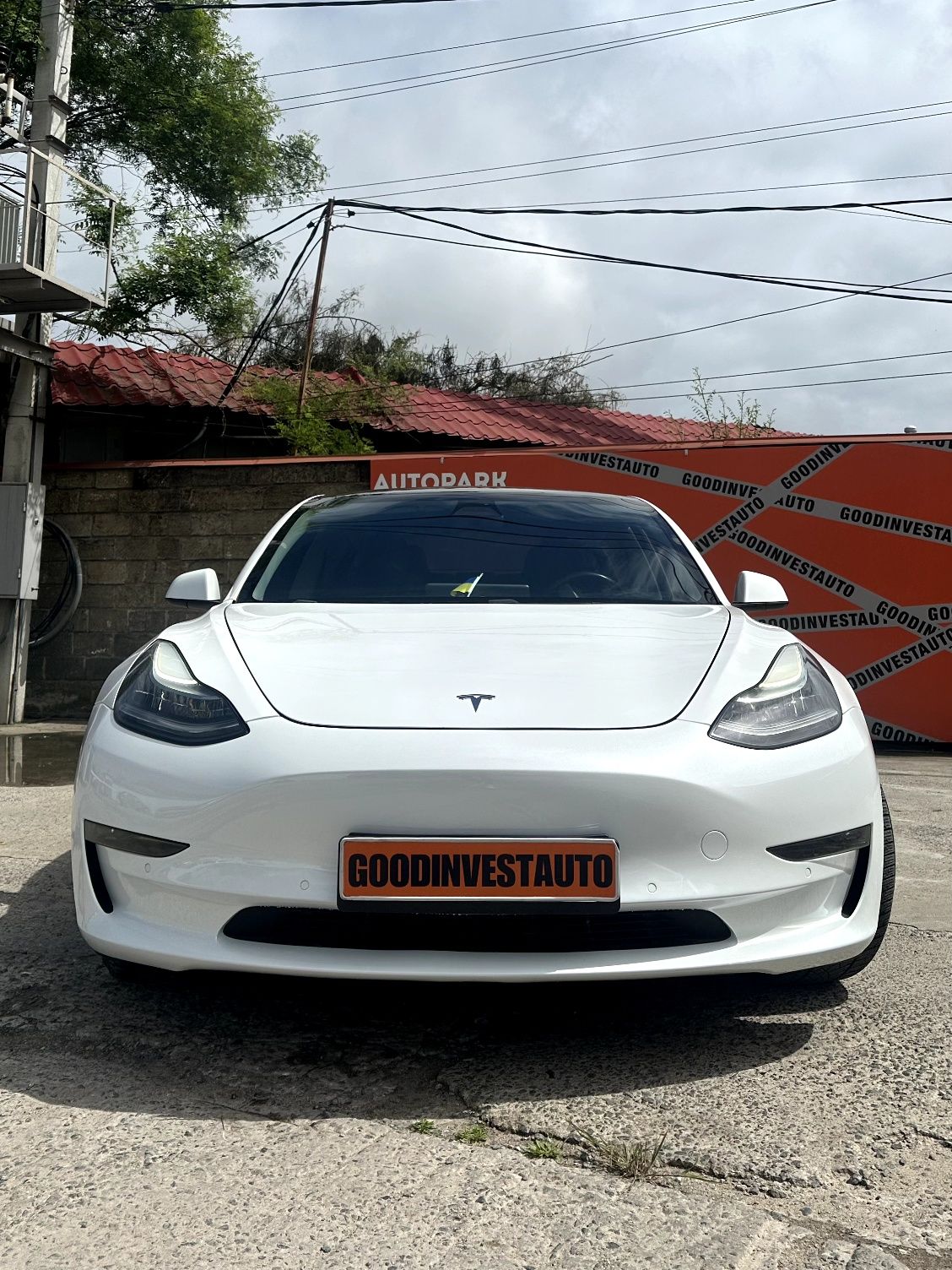 Tesla Model 3 під викуп — вигідна альтернатива купівлі!