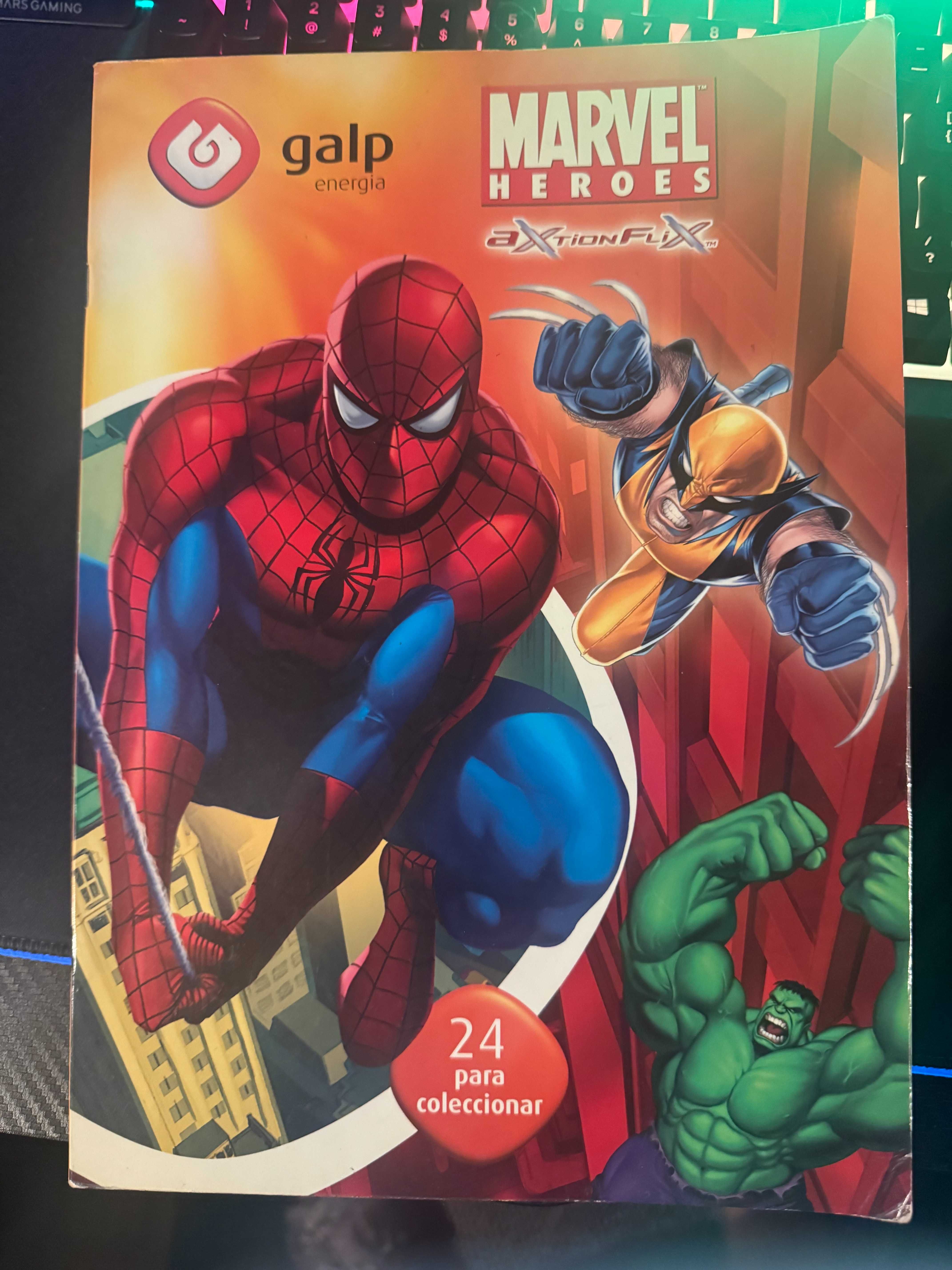 Caderneta Marvel GALP completa
