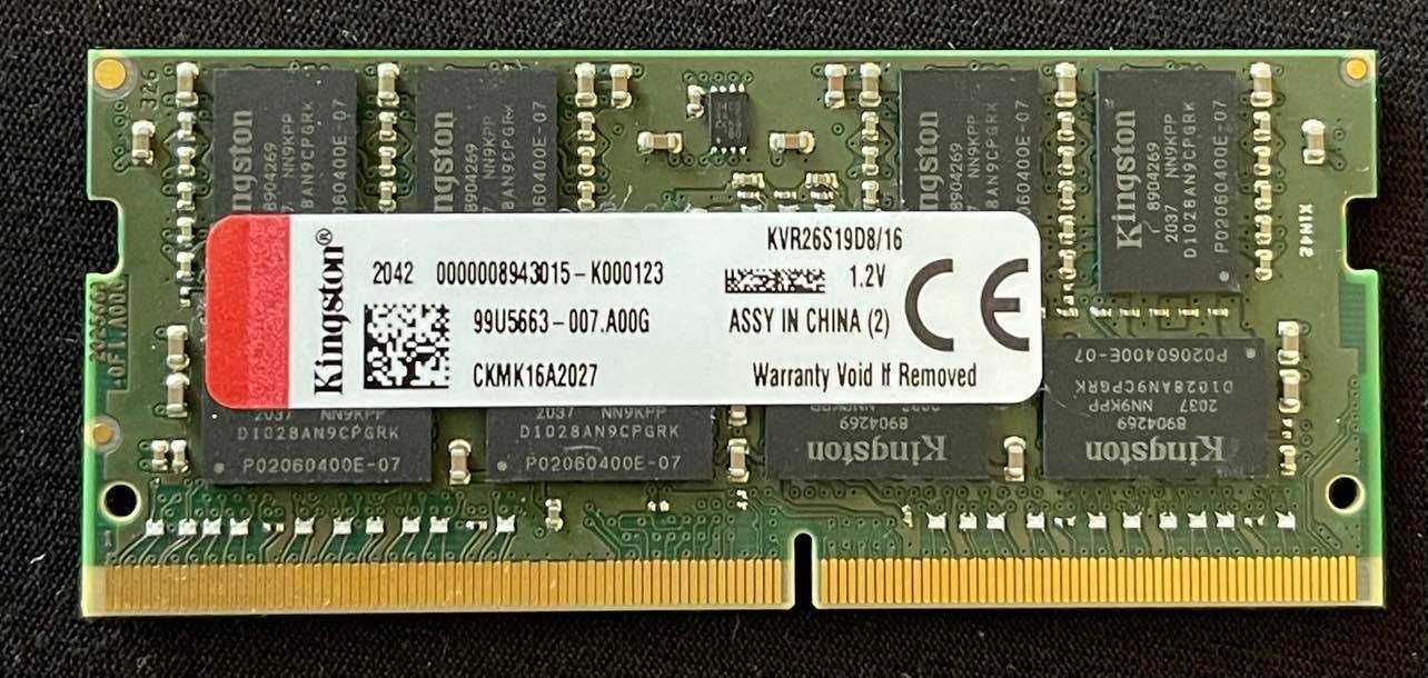 1x 16 GB RAM DDR4 Kingston 1 kość (31)