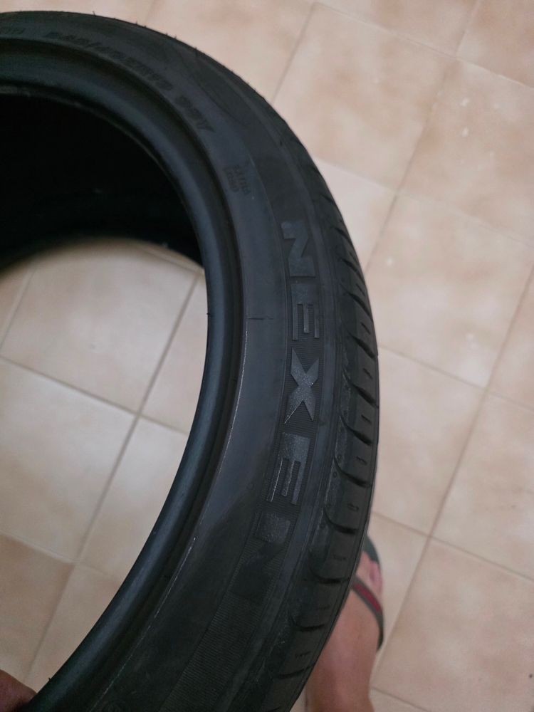 Pneu Nexen 245. 40. R19