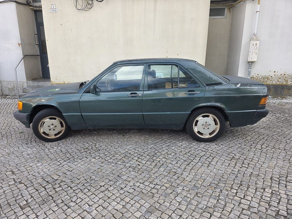 Mercedes-Benz 190D