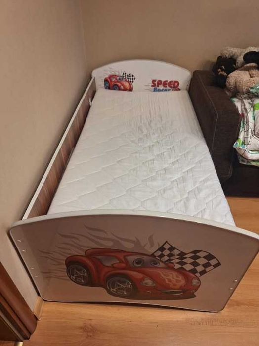 Łóżko dziecięce z szufladą - motyw SAMOCHODU