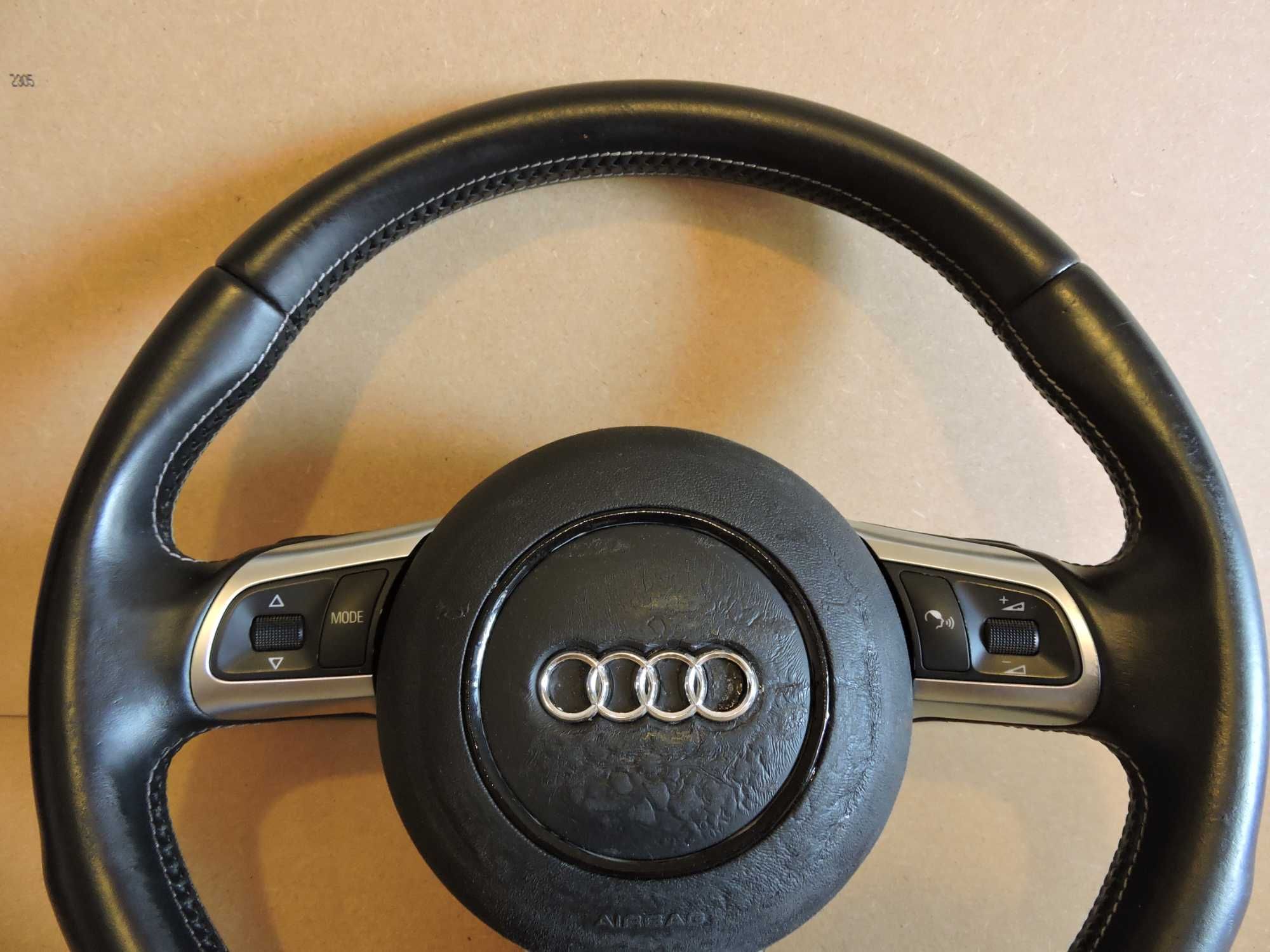 Volante Audi 8P Sline