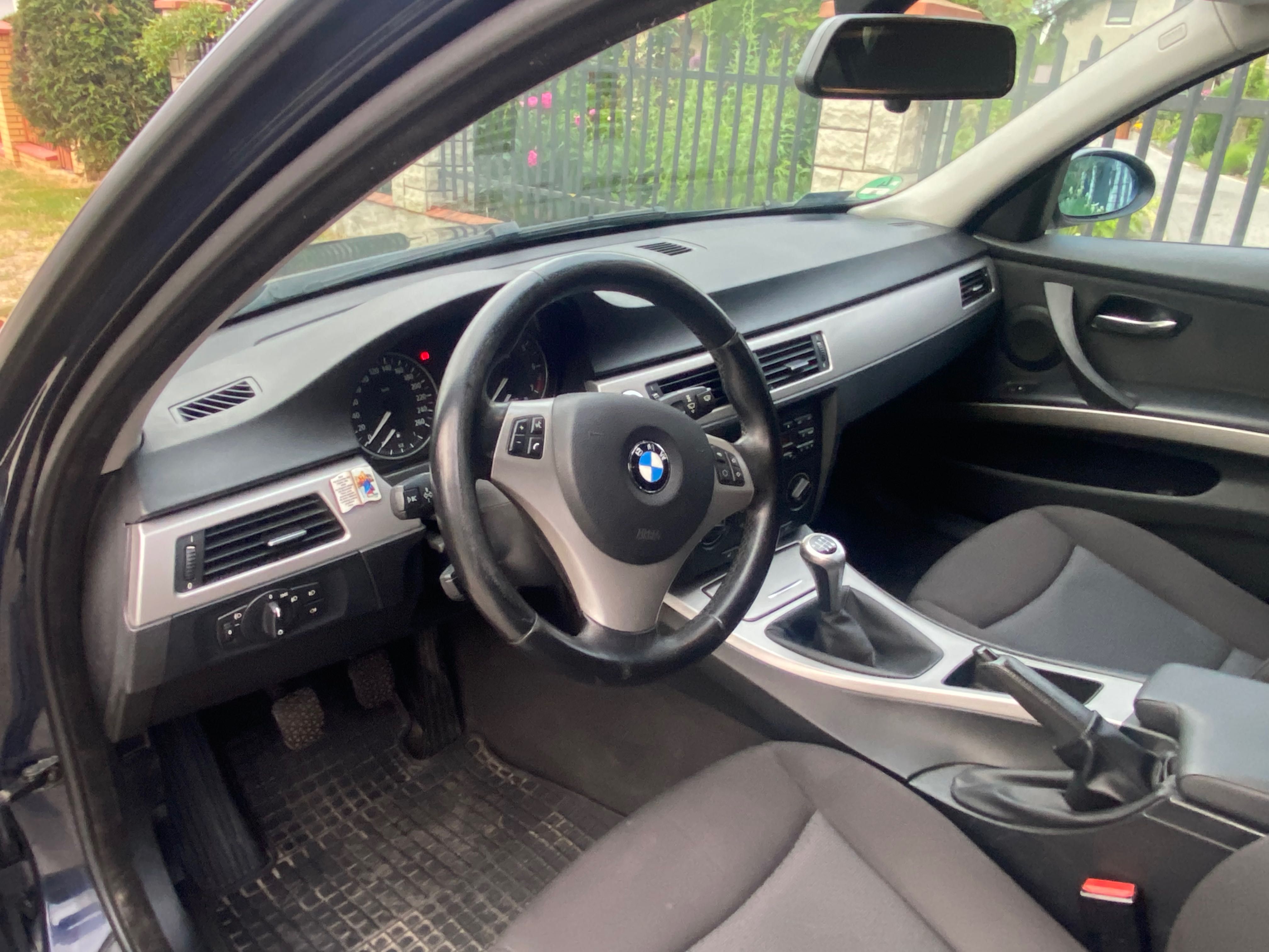 BMW 318i e90 2005r