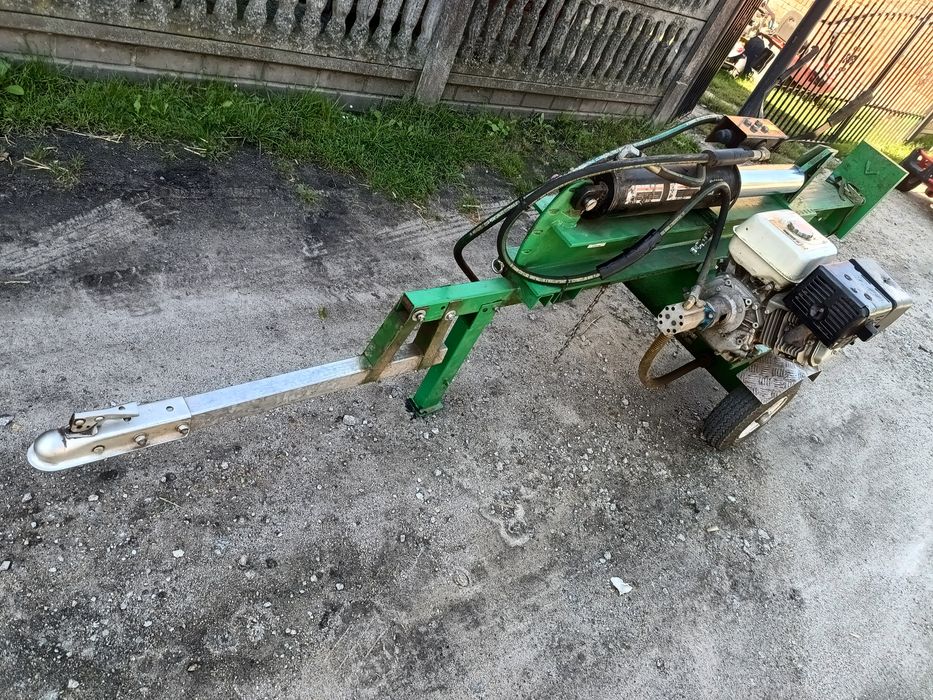 Łuparka Spalinowa do drewna 40 ton silnik 13 HP spalinowy