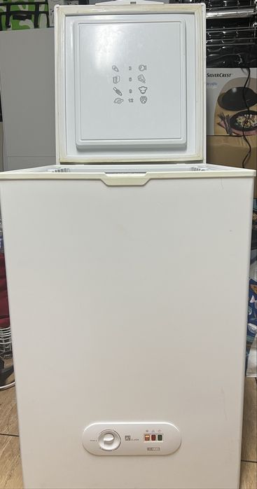 Arca Horizontal Kunft KCF2617 – Excelente Estado!