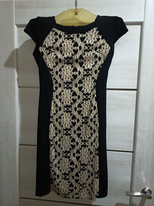 Продаю жіночу сукню