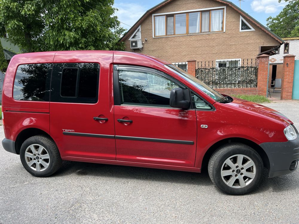 Продам vw caddy пасажир