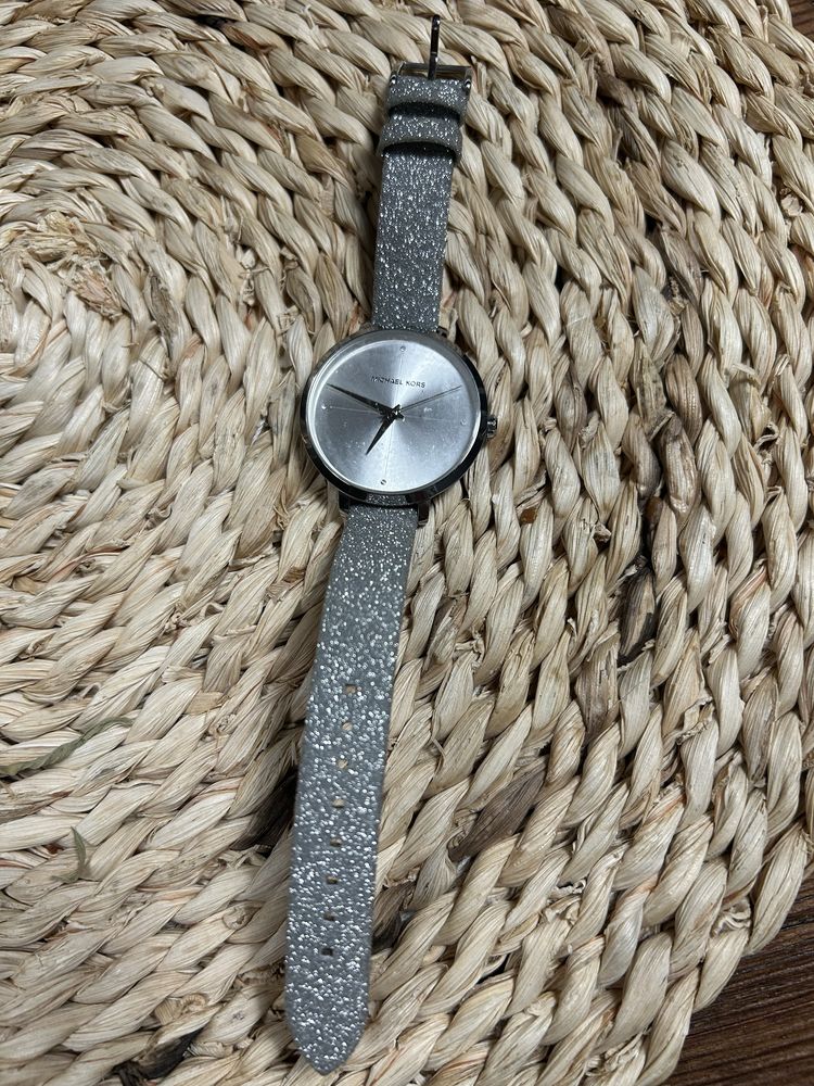 Zegarek michael kors brokatowy srebrny
