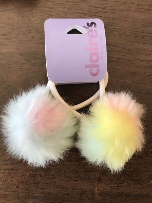 Pulseiras magnéticas e elásticos de pêlo da Claire’s | NOVOS