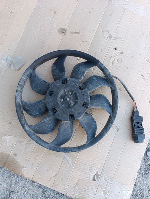 Вентилятор охлаждения Volkswagen Touareg 2002-2010 Porsche Cayenne 7L