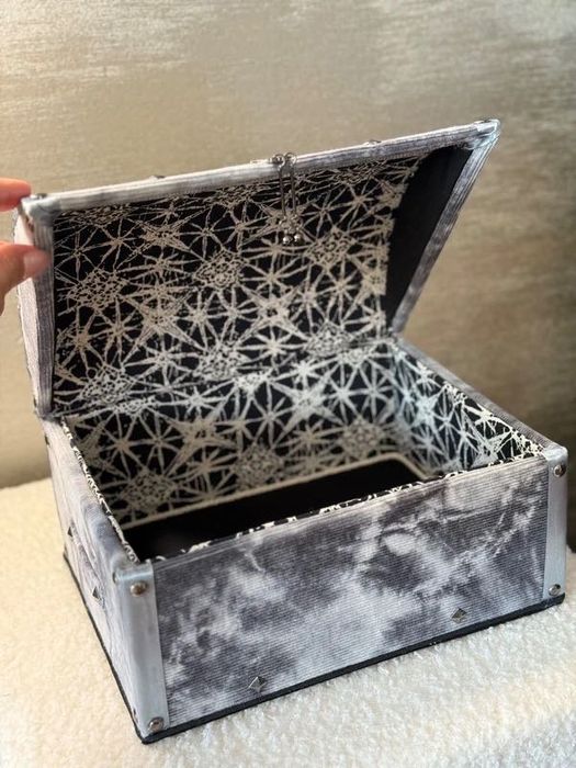 Ręcznie wykonan Kufer