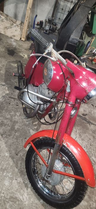 Продам яву старушка 360.