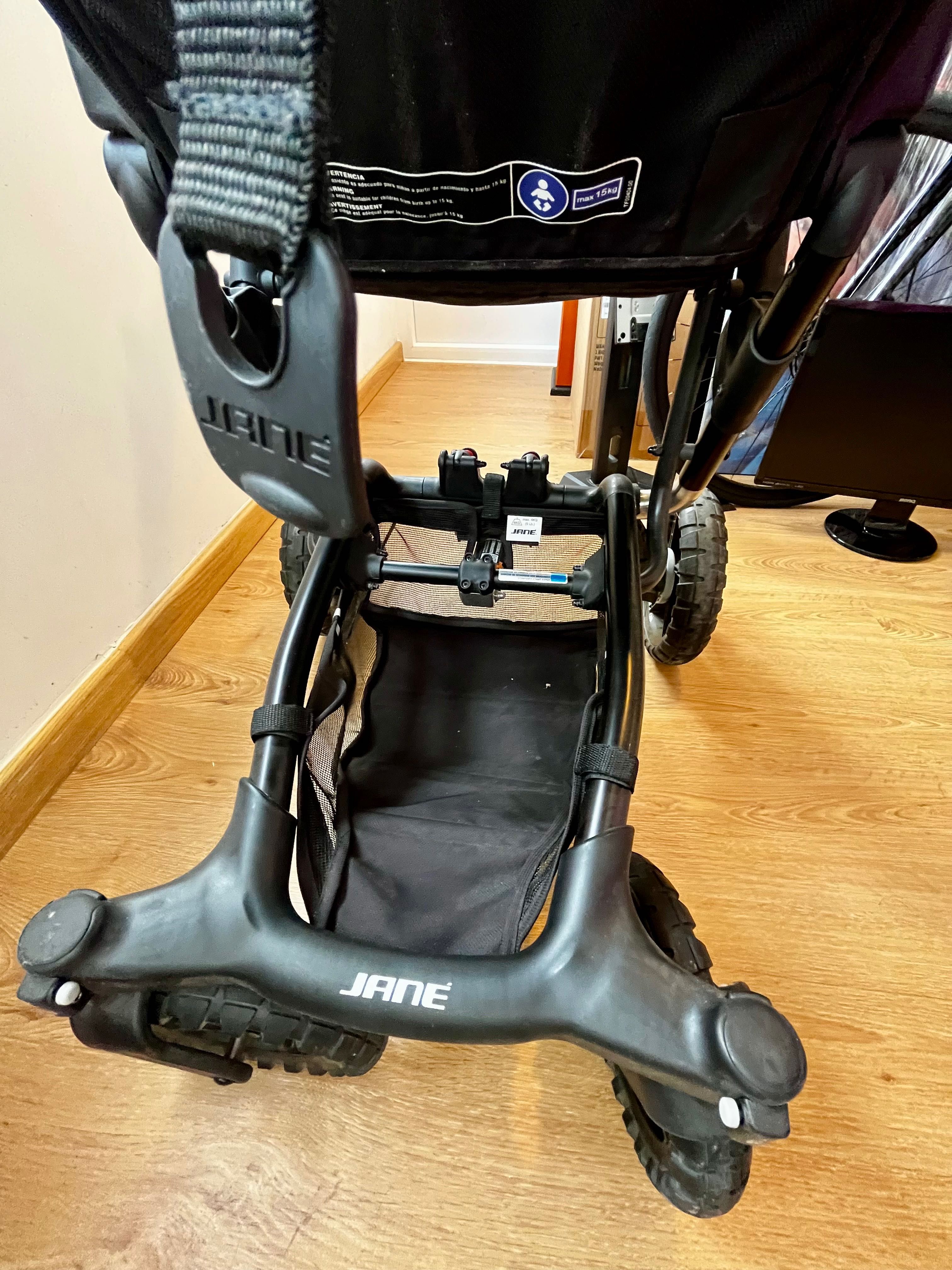 Carrinho passeio Jané Crosswalk R - como novo. Dos 6m-3 anos/15kg