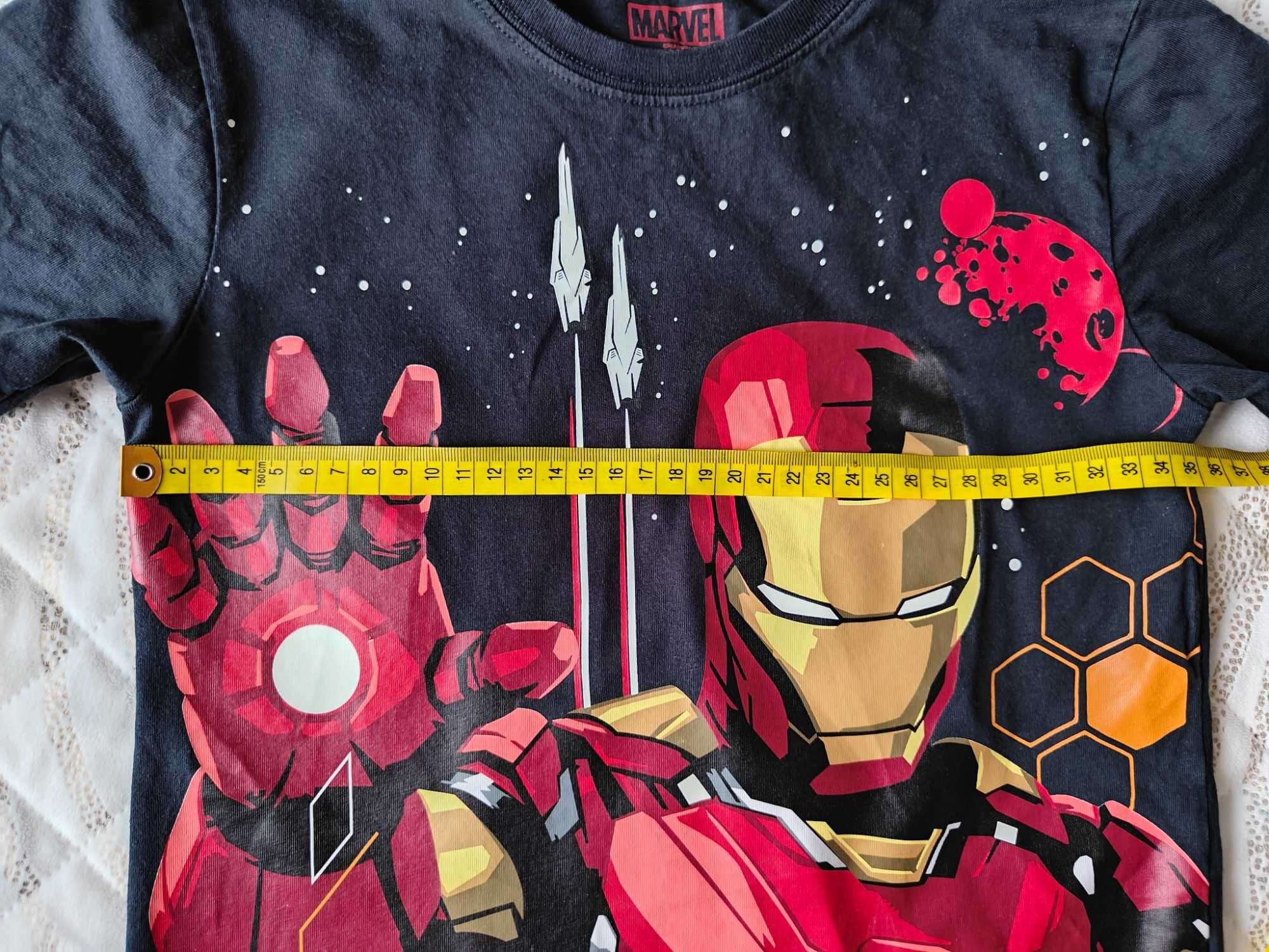 Bluza i koszulka Marvel, 128
