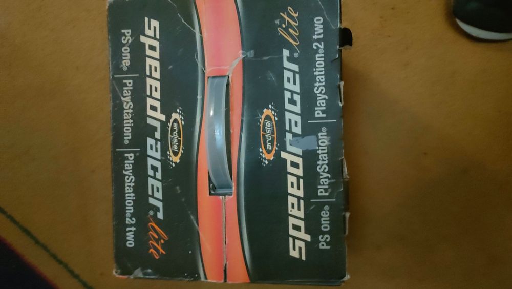 Volante Ardistel SpeedRacer Lite + Pedais (PS1/PS2) – com caixa