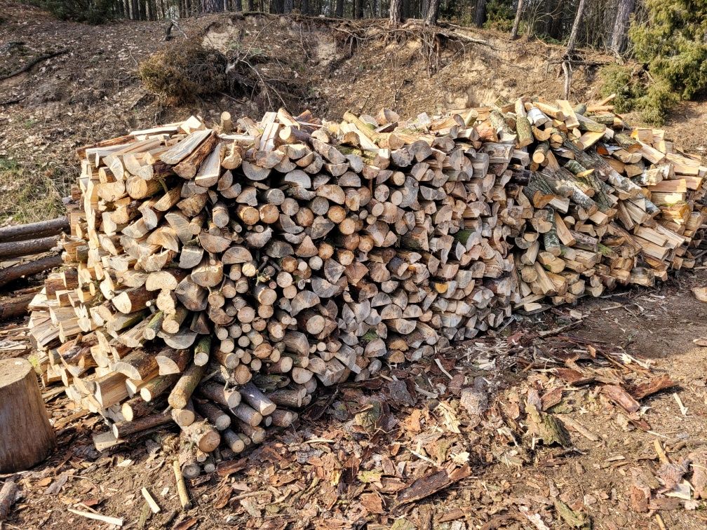 Drewno opałowe suche
