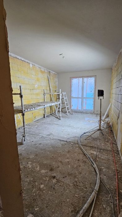 TYNKI MASZYNOWE Gipsowe i Cementowo Wapienne oraz POSADZKI z Mixokreta