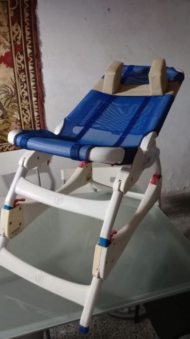 Cadeira rede de banho com suporte elevatório