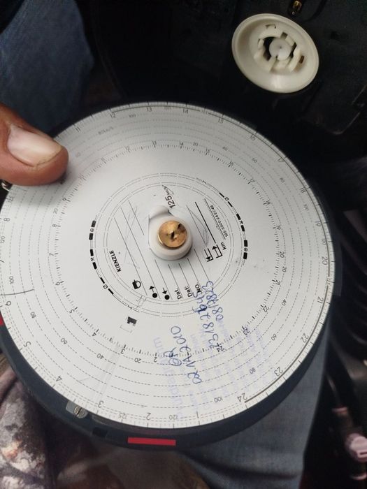 Тахограф під шайбу до Renault/Reno