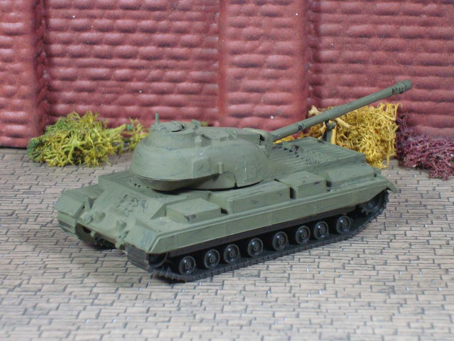 ROCO / Minitanks - Tanque exercito UK "Conqueror" / 1:87 / Usado