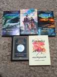 Книги разных жанров