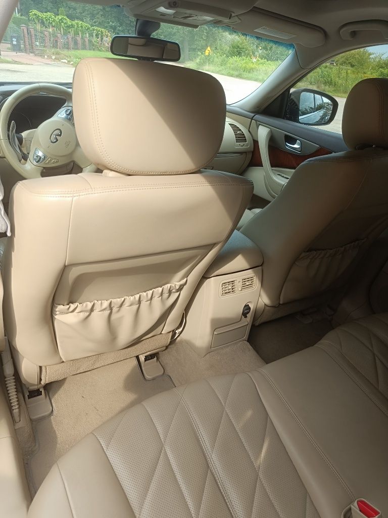 Infiniti QX70 S51 3, 0 Diesel Salon Polska