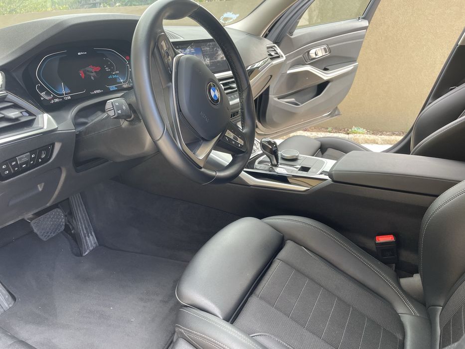 Bmw 320e xdrive  touring PHEV vários extras