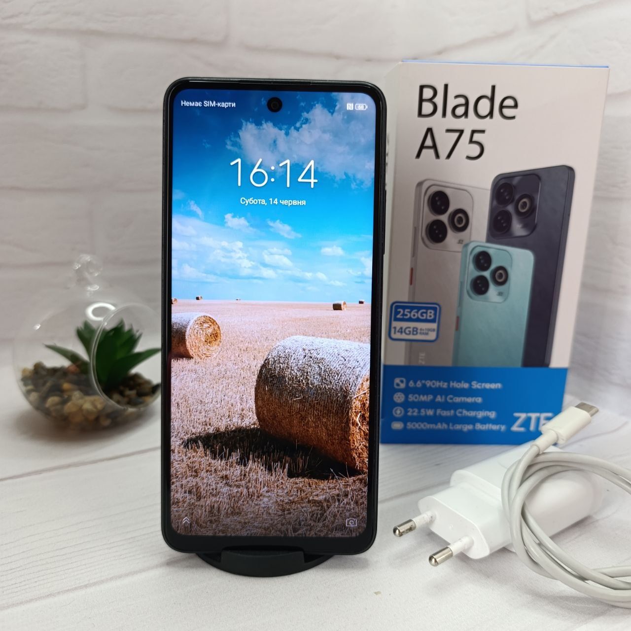 Продам телефон ZTE Blade A75 4/256Gb NFC в гарному стані