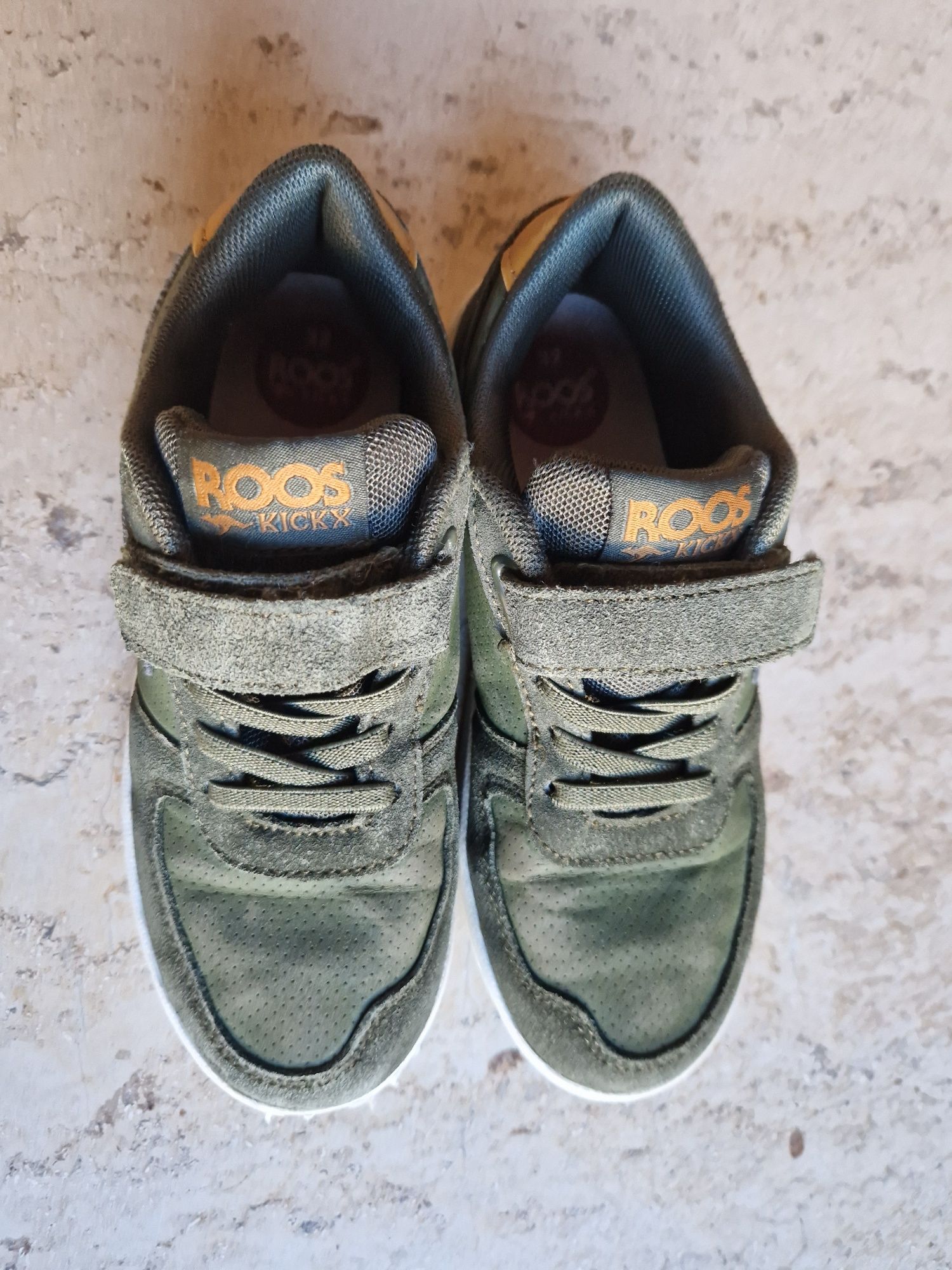 Buty Kangaroos 32 skórzane sneakersy na rzepy