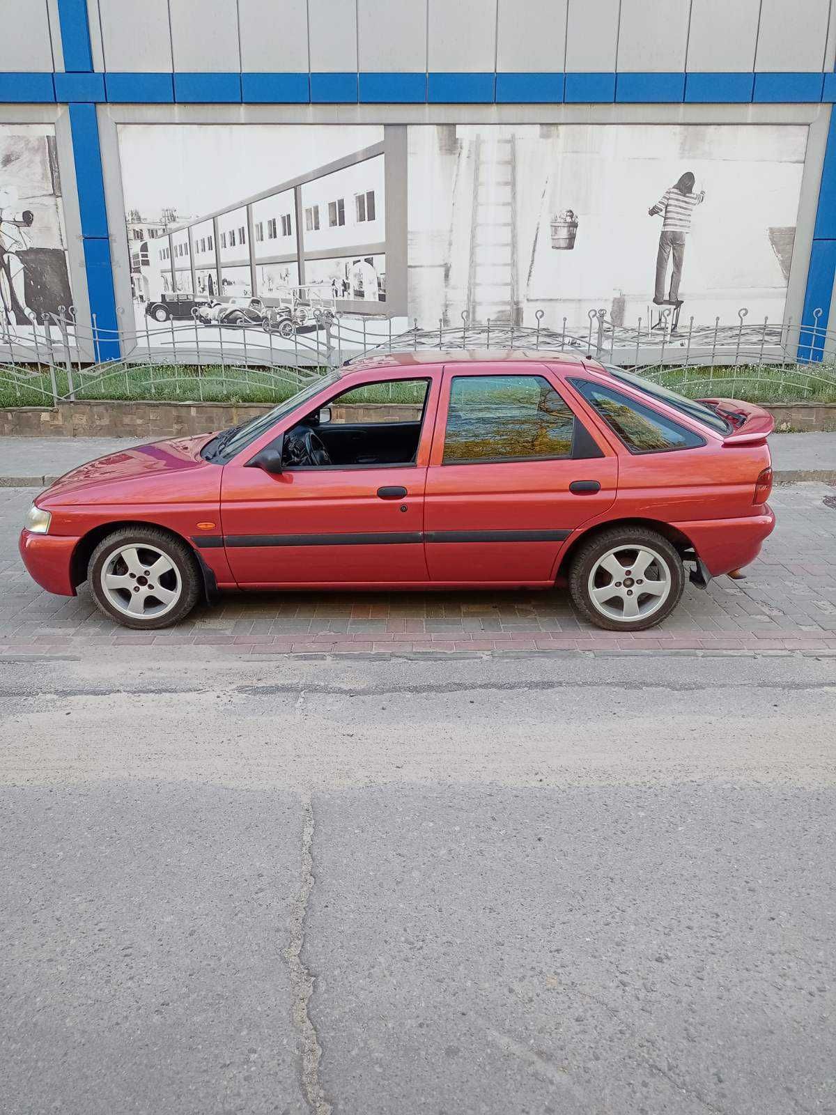 Продам Форд Ескорт 95г.в  1.8TDI