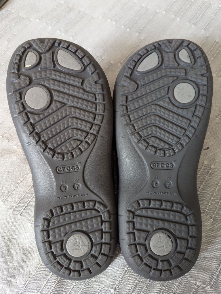 Crocs Modi Sport Slide графитовые тапочки унисекс. 38,5