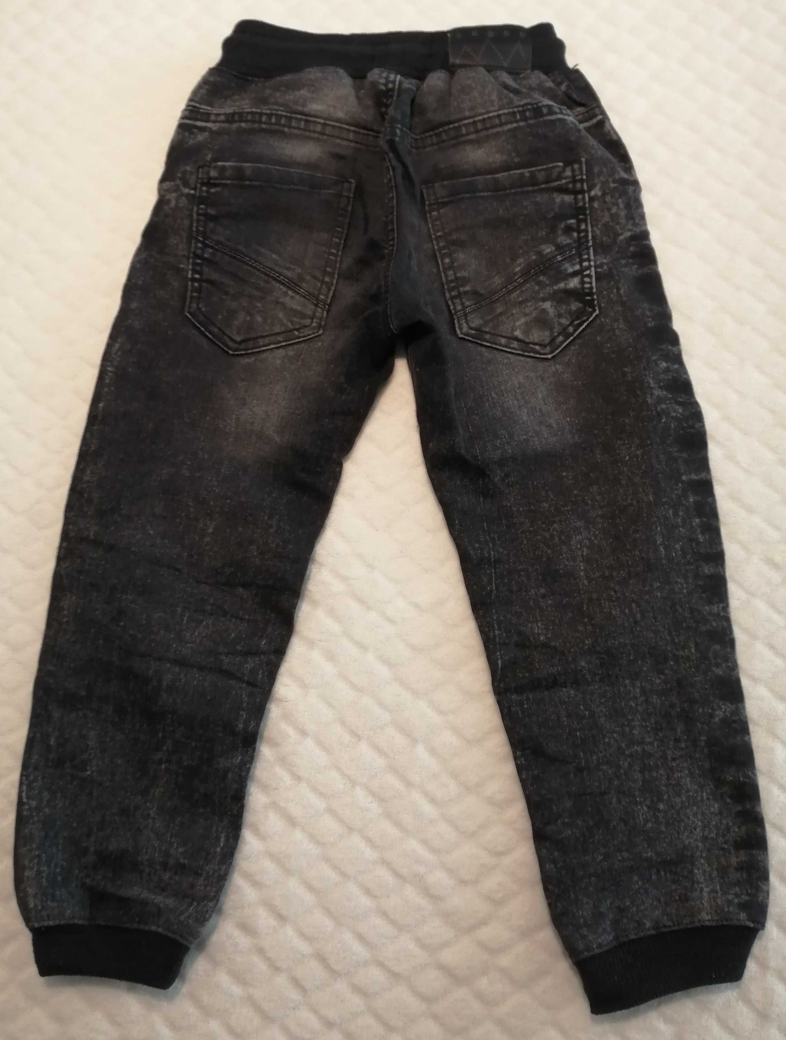 Spodnie, melanż, czarne, 116, Reserved (Odzież)