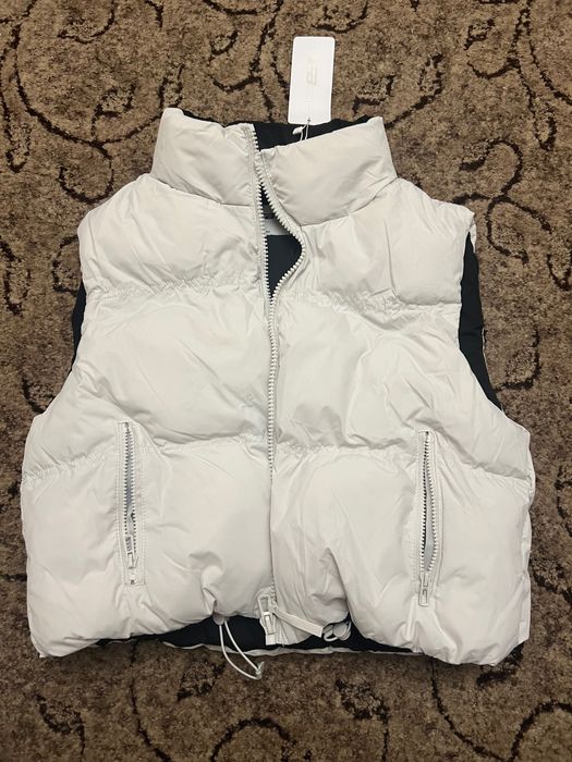 Жіноча жилетка розмір М/L нова тепла