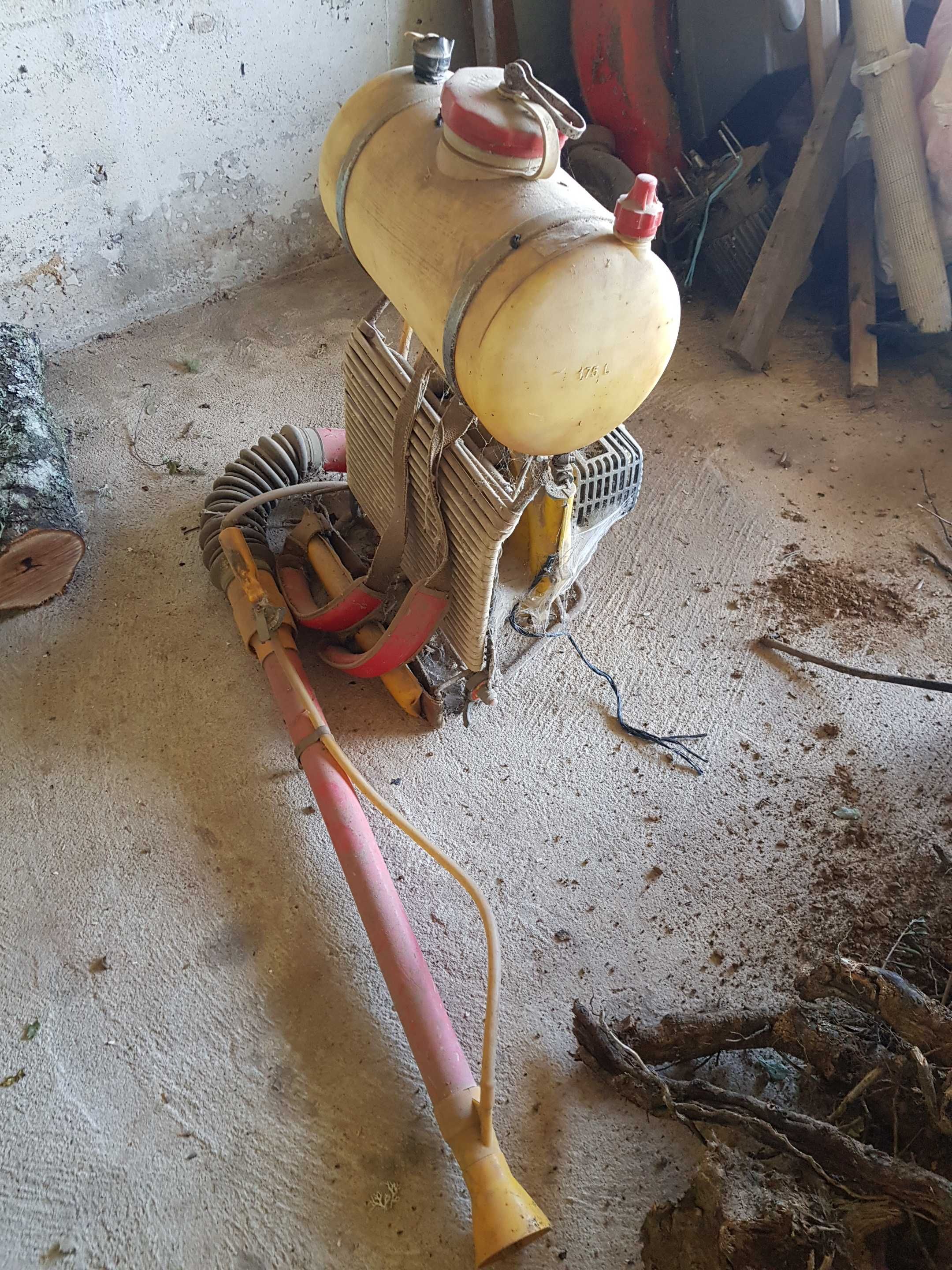 Corta relva eléctrica