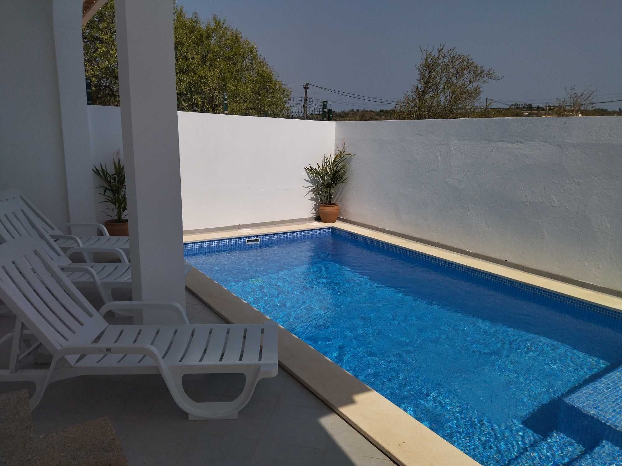 Apartamento T1 Lagos, com piscina, estacionamento, 5 min Praia