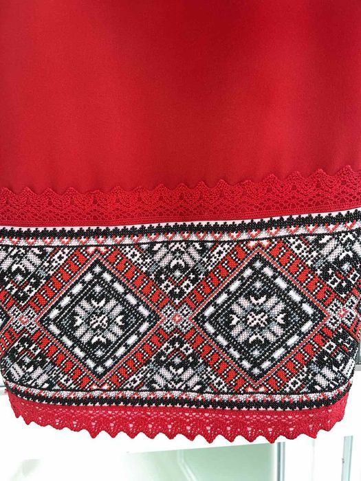 Плаття вишите бісером