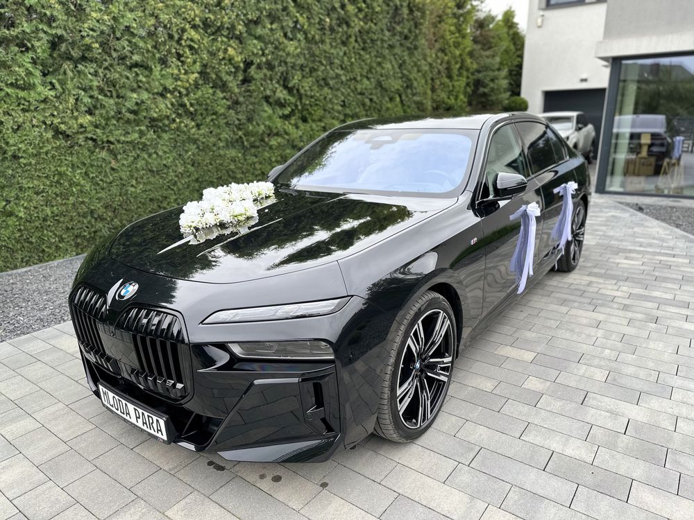 Auto do ślubu BMW 7 rok 2023 limuzyna long VIP
