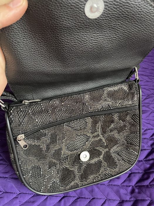 Сумки через плече, стиль 2000s