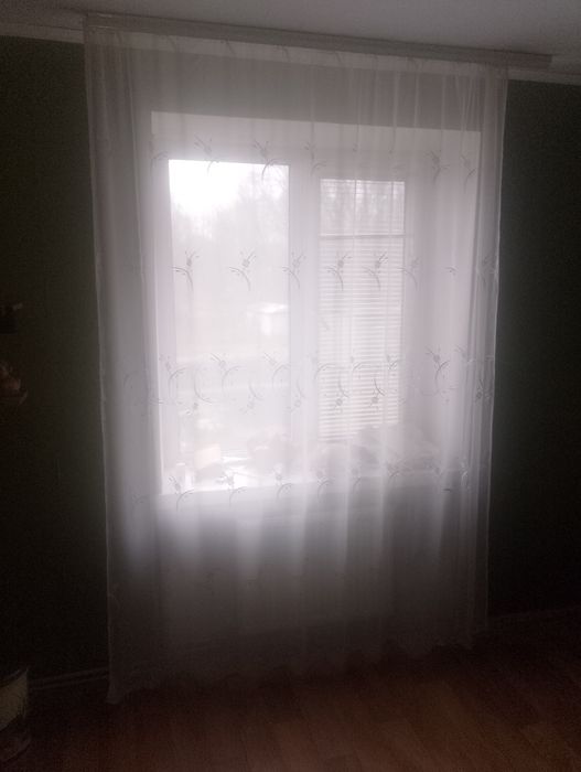 Занавіски та тюль  .