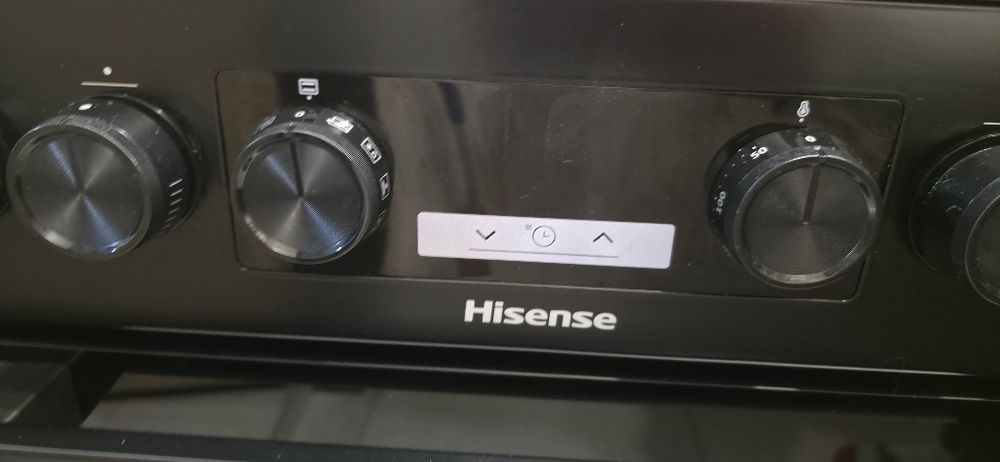 Kuchenka gazowo-elektryczna Hisense