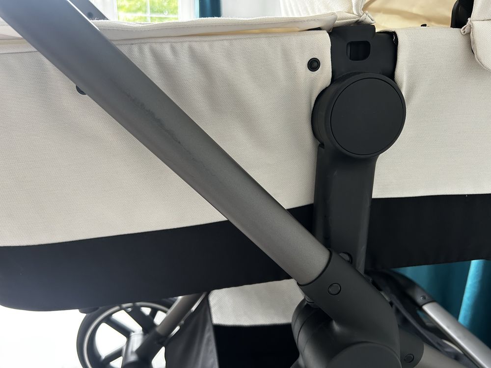 Cybex Eos lux Seashell beige 2w1 + adaptery