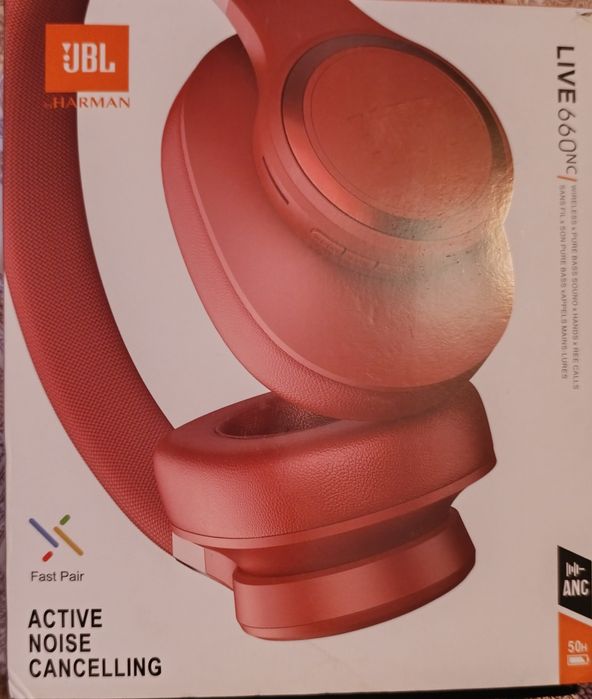 Fones JBL live 660NC