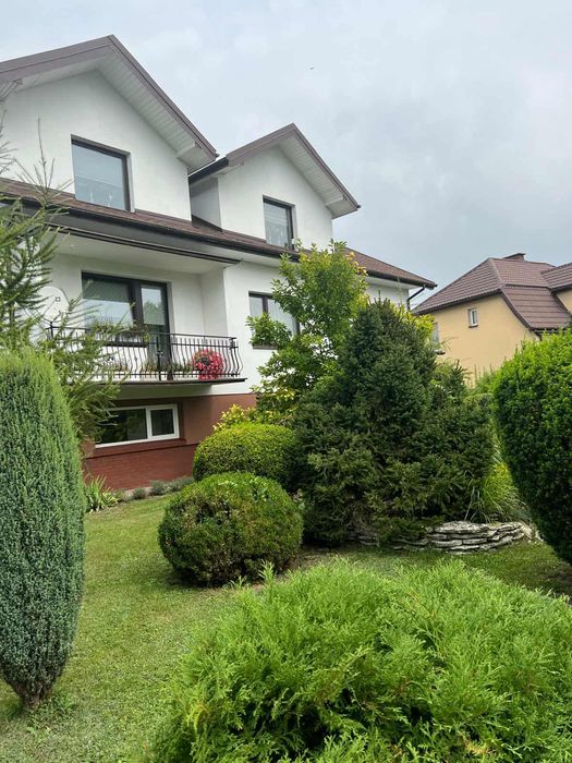 Dom dąbrowa zielona