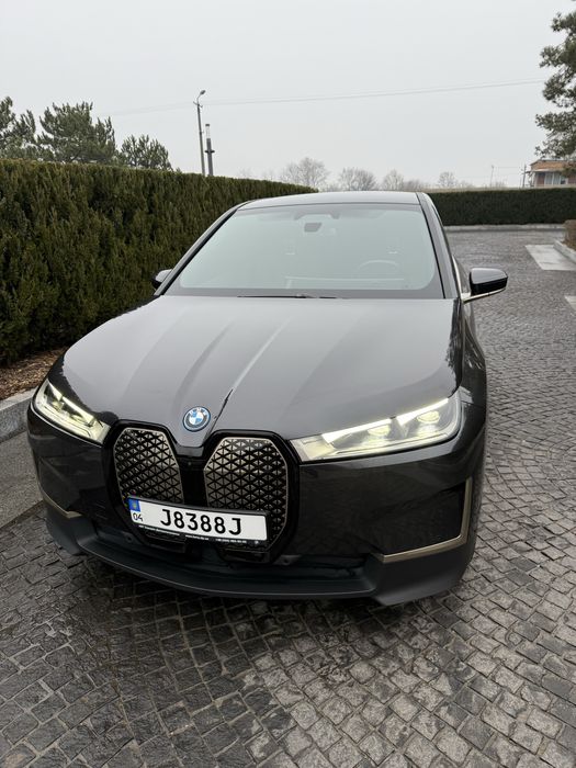 Продажа автомобиля BMW IX