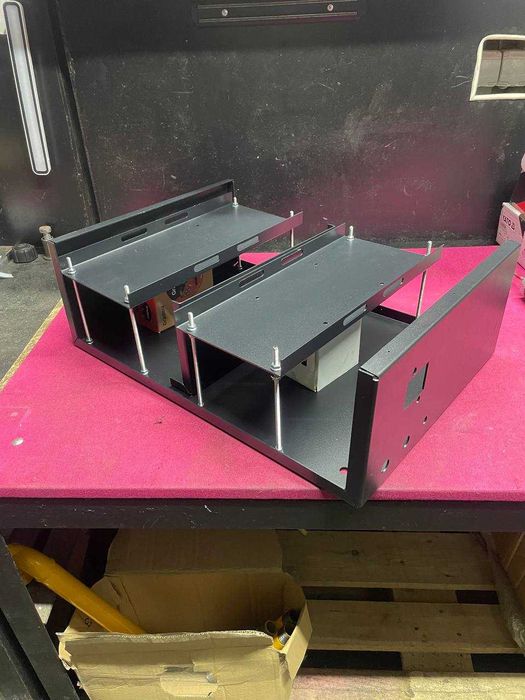 Корпус для 8 LiFePo4 АКБ під 230Ah 280Ah 304Ah 314Ah власне виробництв