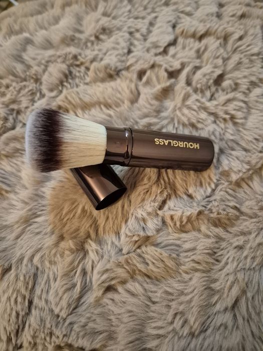 Hourglasses Кисть для макіяжу ( пензлик , кісточка)