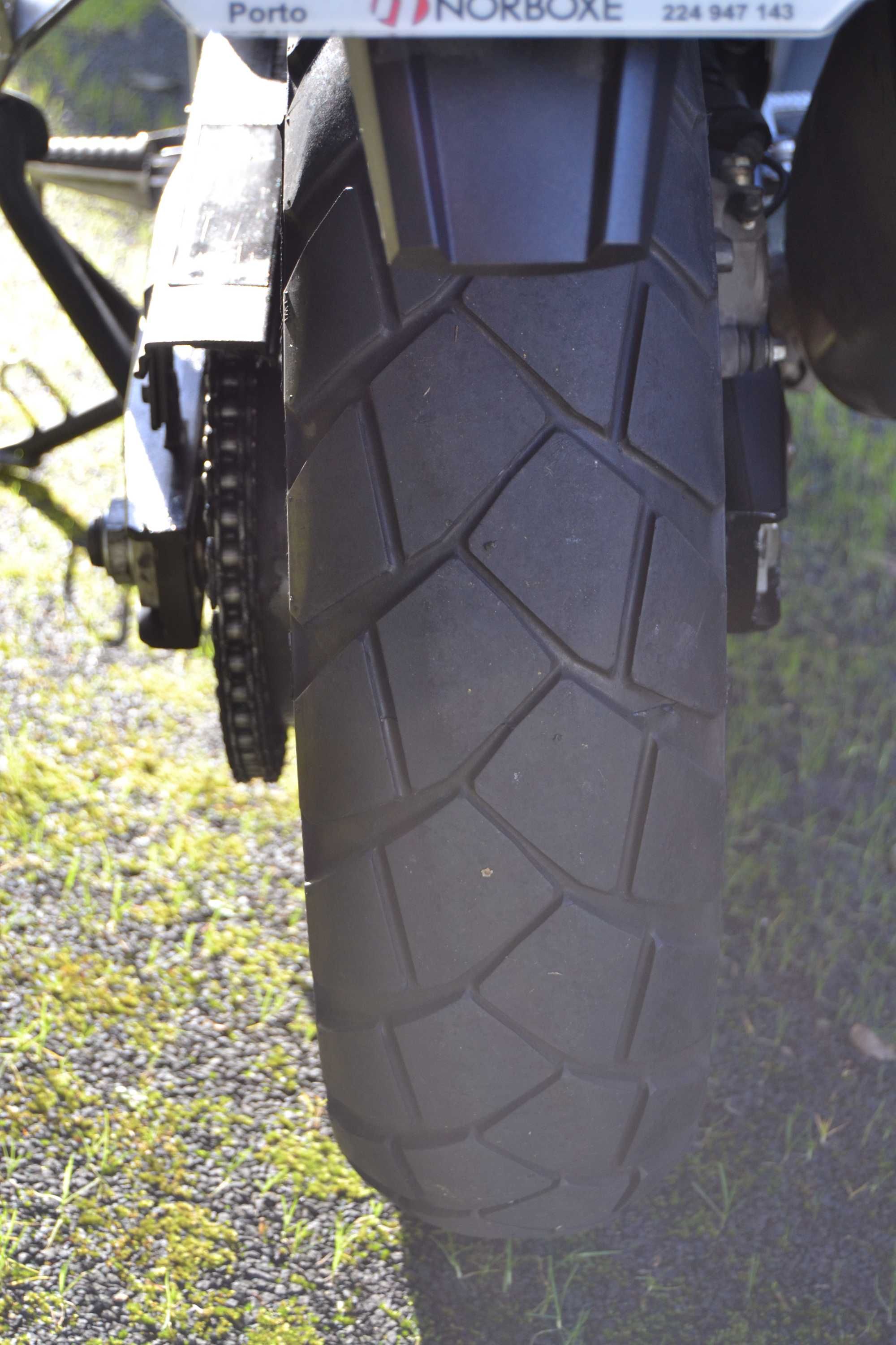 Suzuki V Strom 1000