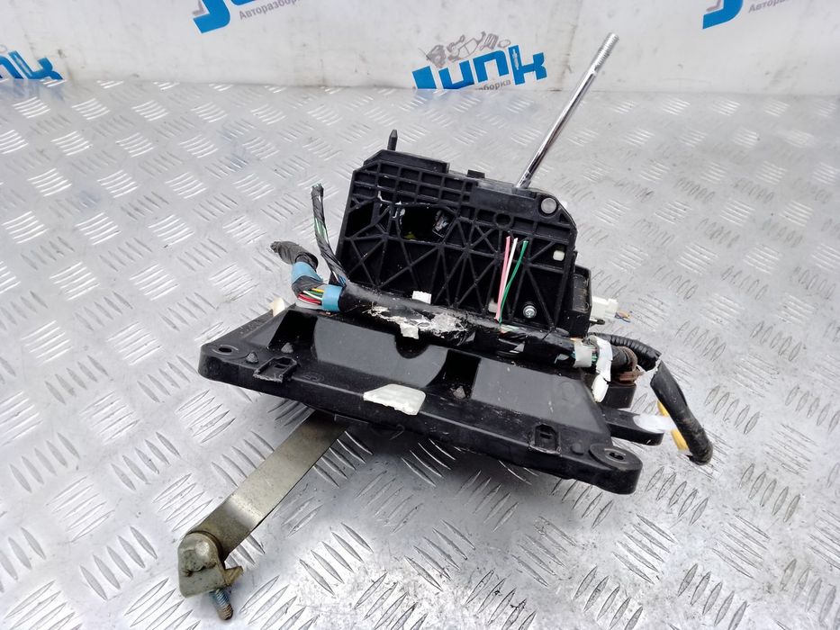 Селектор АКПП 3355050520 для Lexus LS 4 UCF40 2007-2017