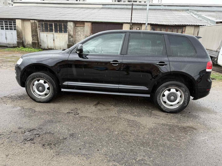 Volkswagen Touareg 2007рік 2,5дизель АКПП повний привід 4х4 гарний